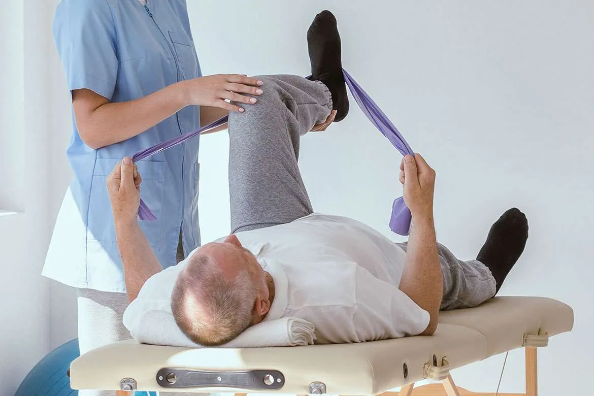 إعادة التأهيل بعد الجراحه