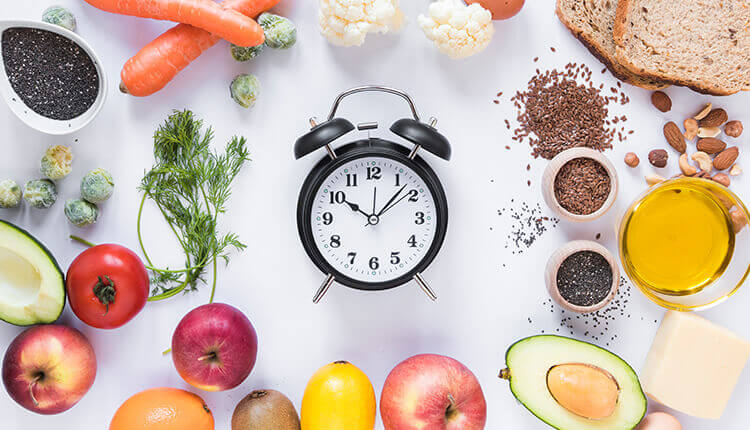 الصيام المتقطع: الأنواع والفوائد